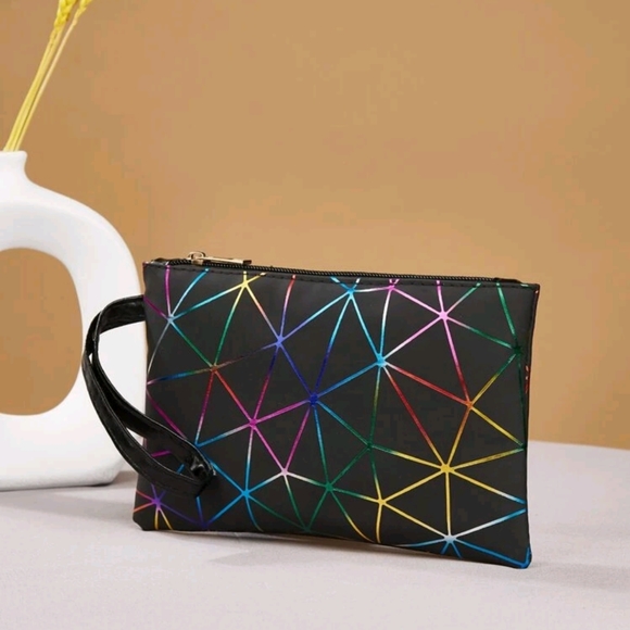 Geometric Pattern Clutch Bag - Picture 2 of 6